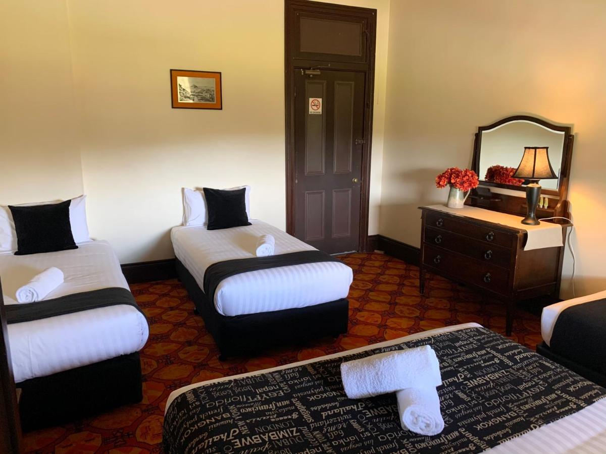 Neath Hotel מראה חיצוני תמונה
