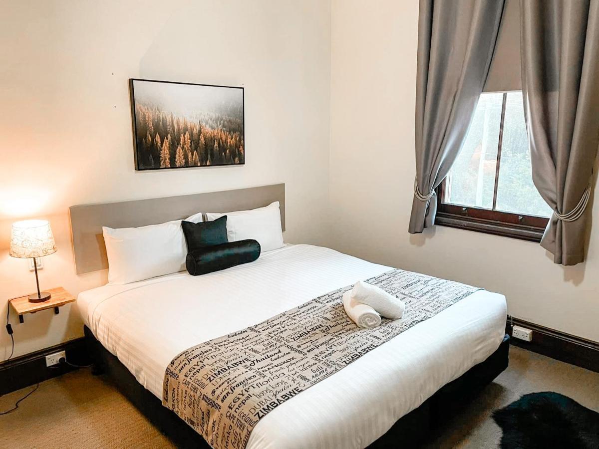 Neath Hotel מראה חיצוני תמונה