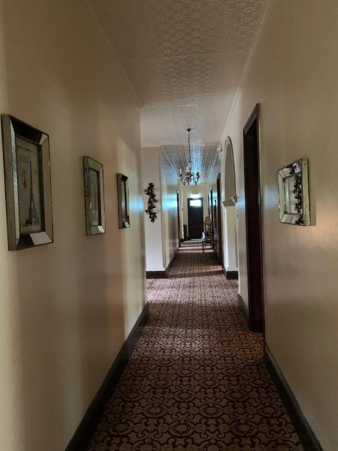 Neath Hotel מראה חיצוני תמונה