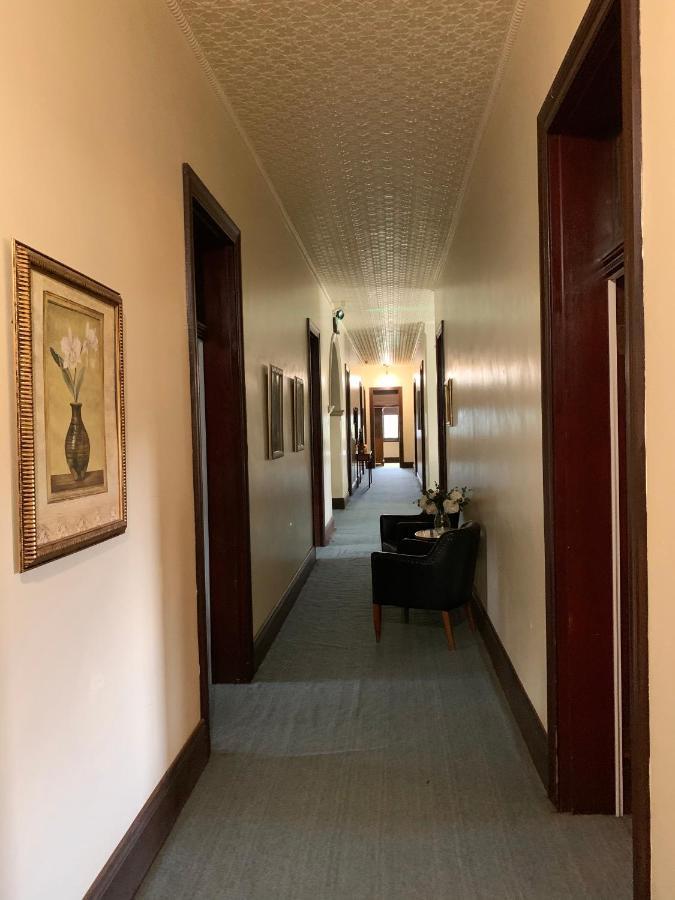 Neath Hotel מראה חיצוני תמונה